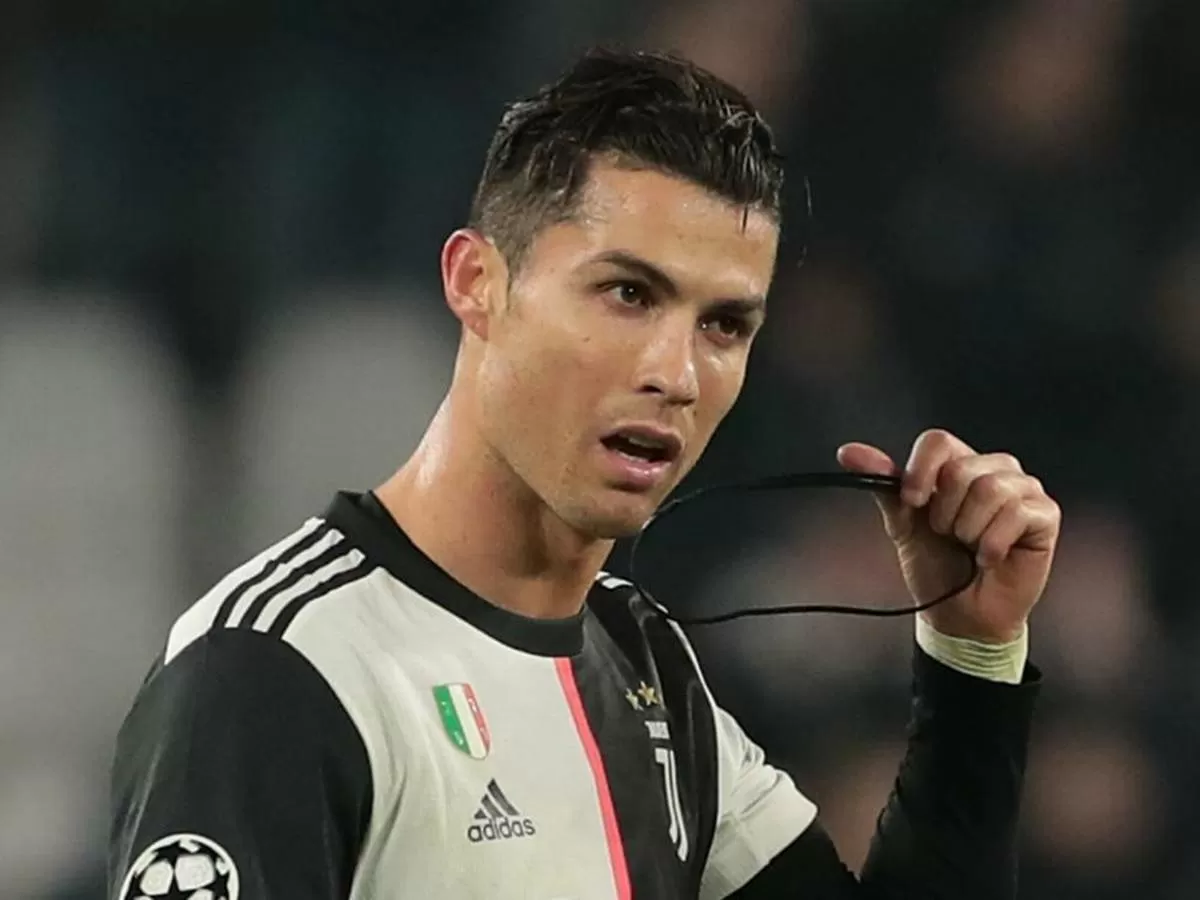 "Ronaldonun "Yuventus"un futbolçuları ilə problemi var"